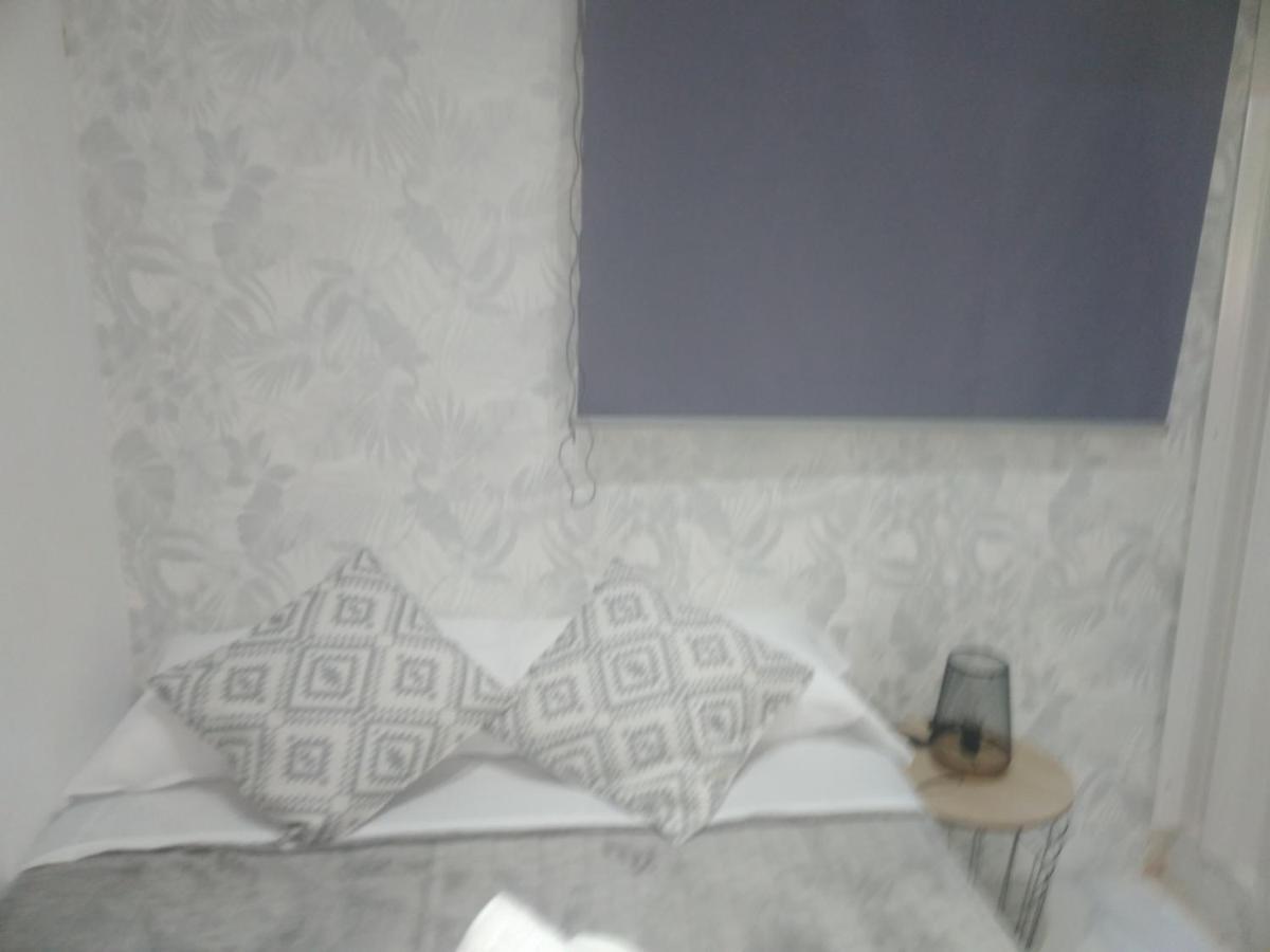 Precioso Apartamento Moderno Cerca Del Carrefour Rosaleda Málaga Exteriör bild