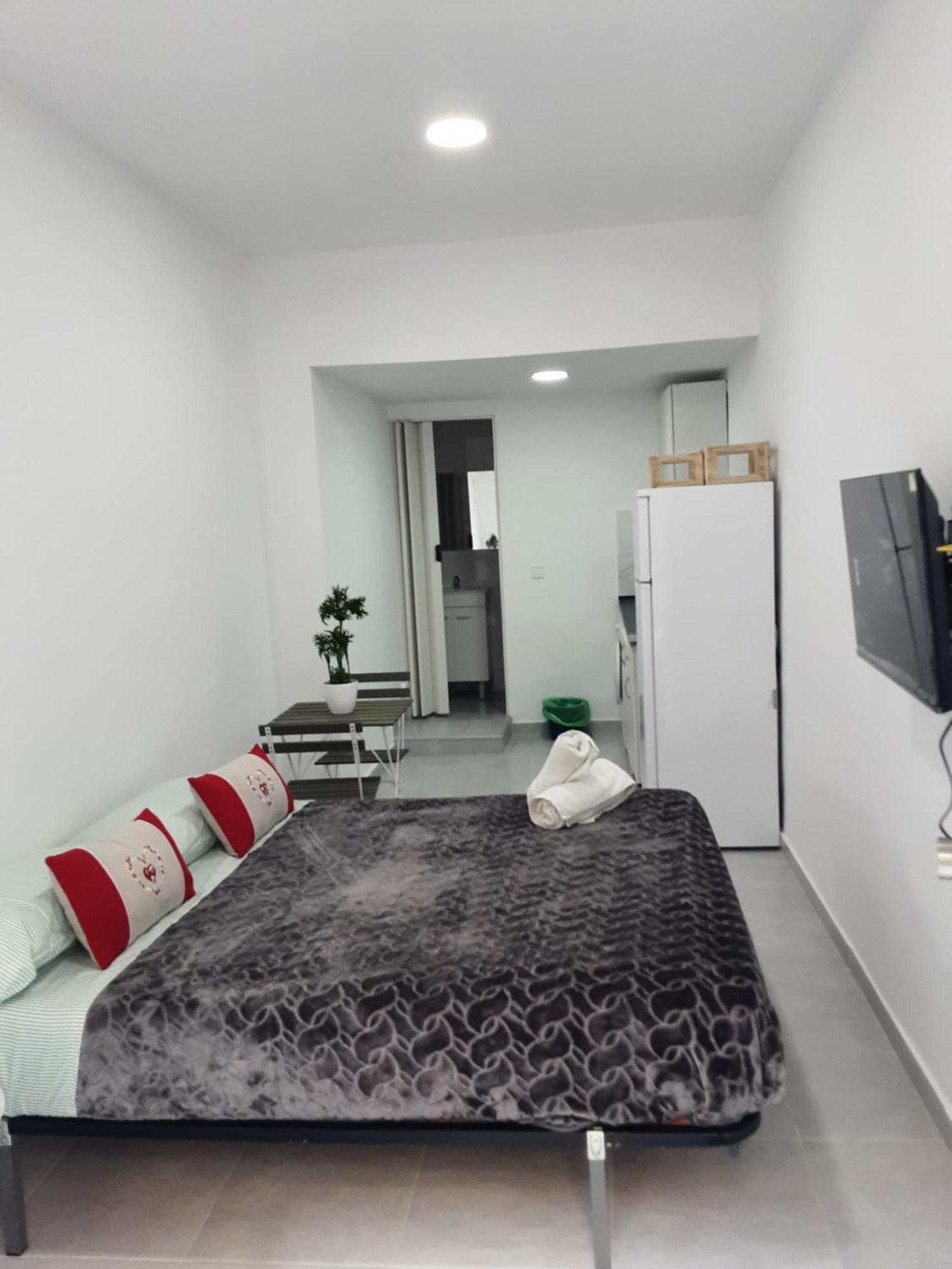 Precioso Apartamento Moderno Cerca Del Carrefour Rosaleda Málaga Exteriör bild