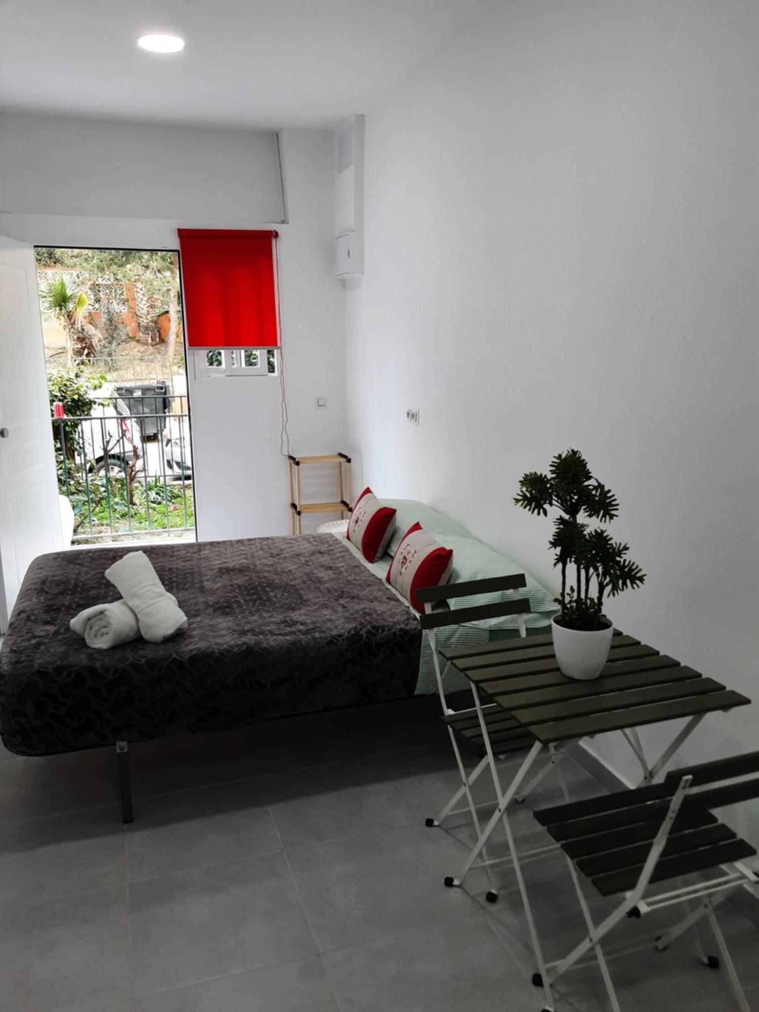 Precioso Apartamento Moderno Cerca Del Carrefour Rosaleda Málaga Exteriör bild