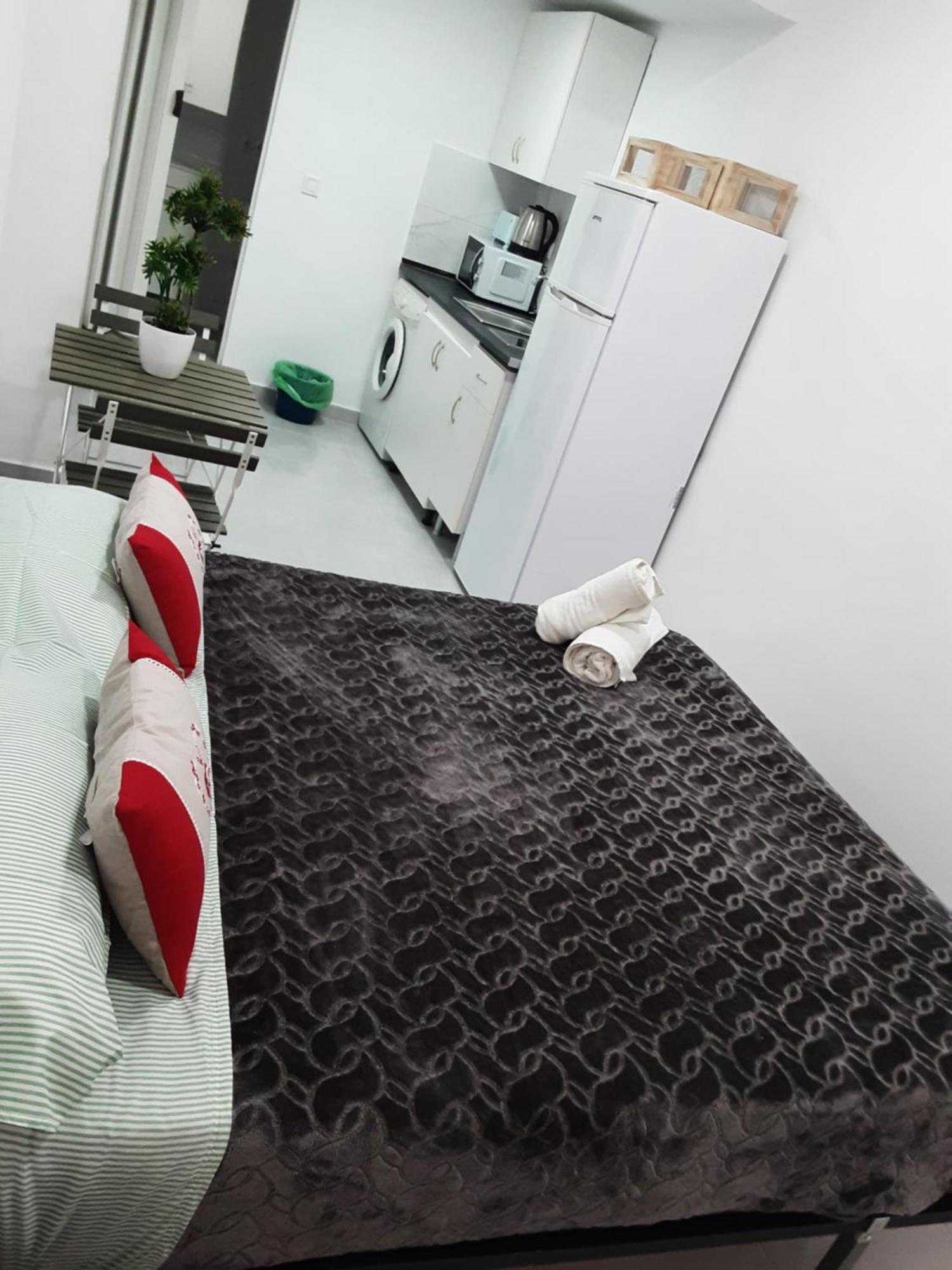 Precioso Apartamento Moderno Cerca Del Carrefour Rosaleda Málaga Exteriör bild