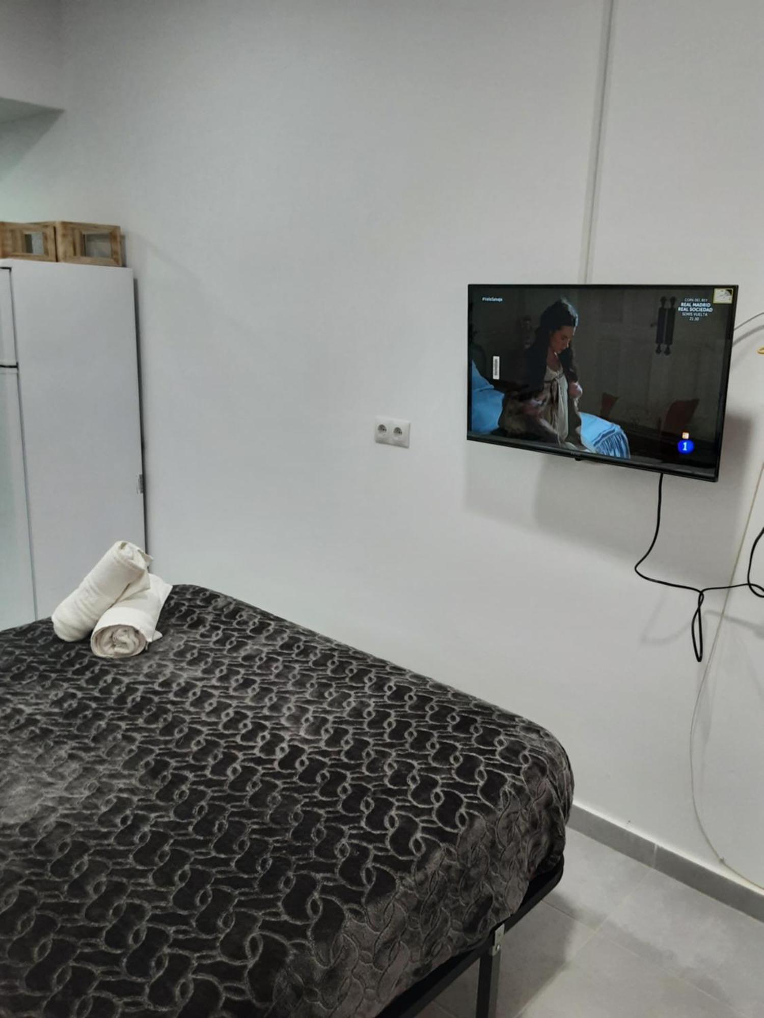 Precioso Apartamento Moderno Cerca Del Carrefour Rosaleda Málaga Exteriör bild